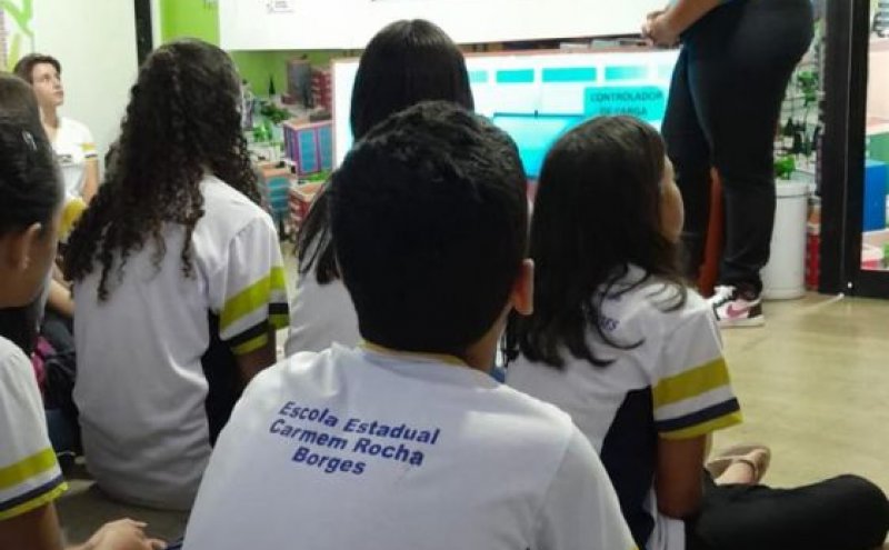 Escolas de Ji-Paraná recebem informações sobre consumo consciente de energia